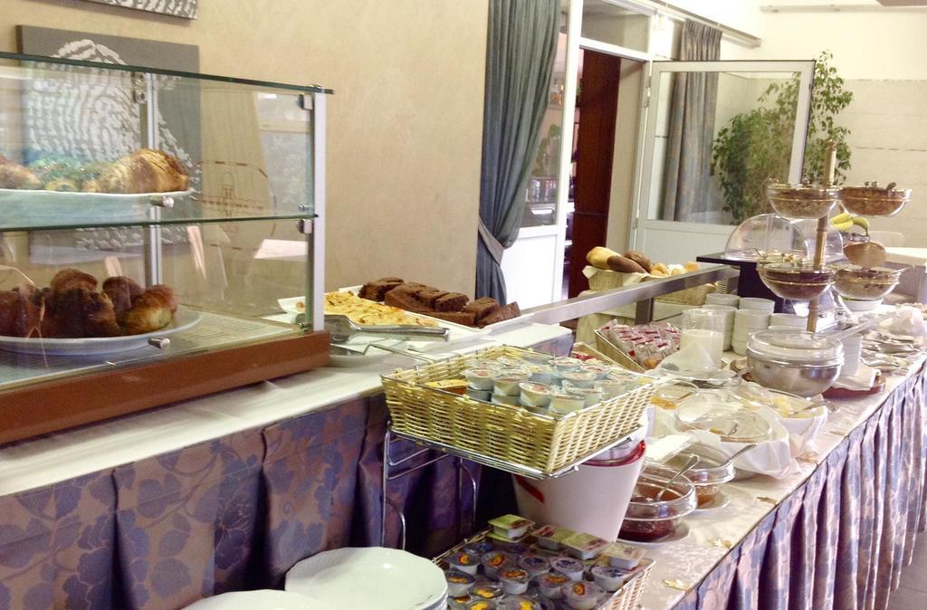 Hotel La Bussola Orta San Giulio Ngoại thất bức ảnh