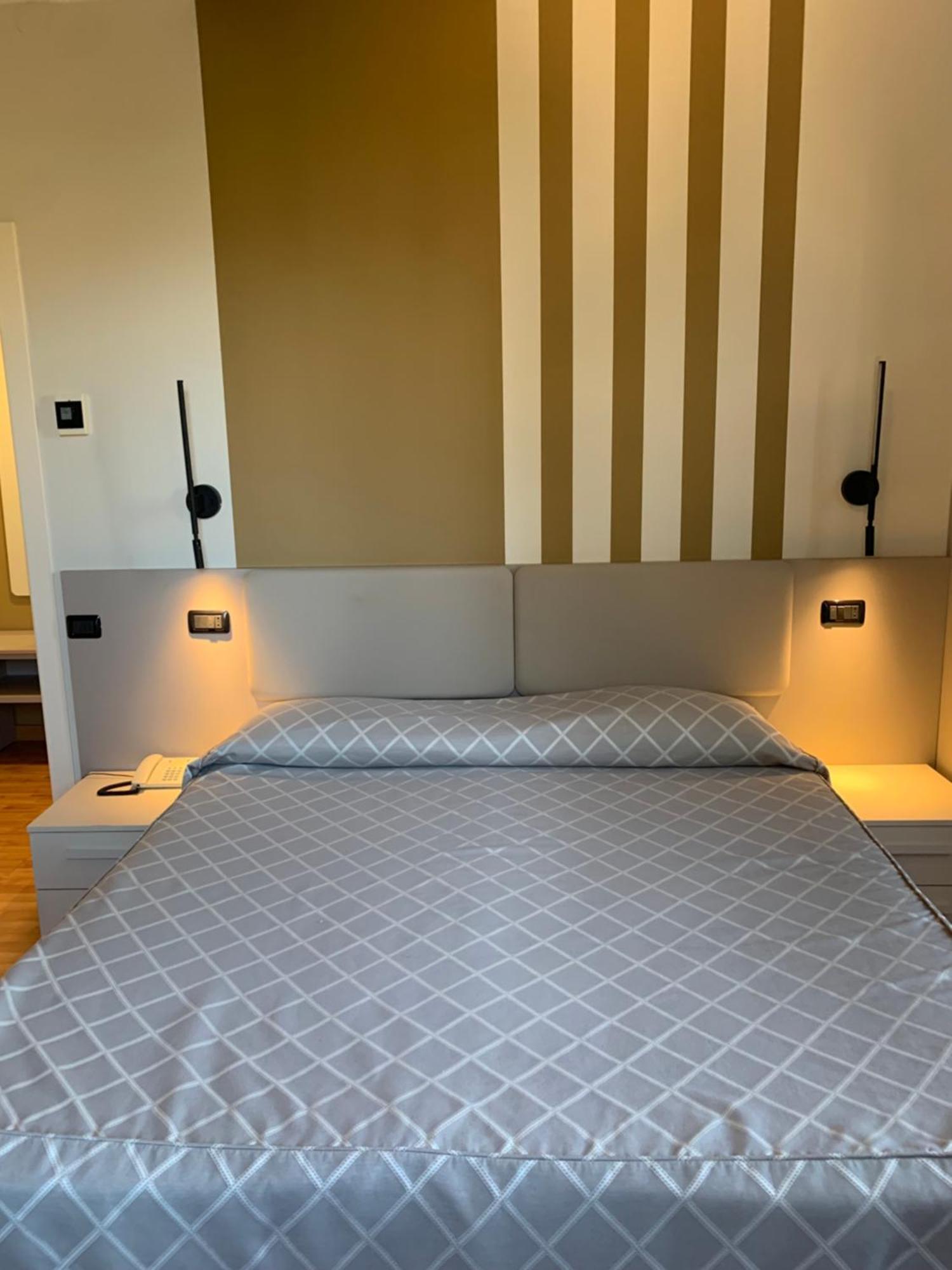 Hotel La Bussola Orta San Giulio Ngoại thất bức ảnh